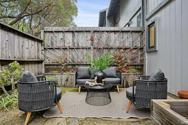 $849,000 | 405 Sylvia Way, San Rafael, CA 94903