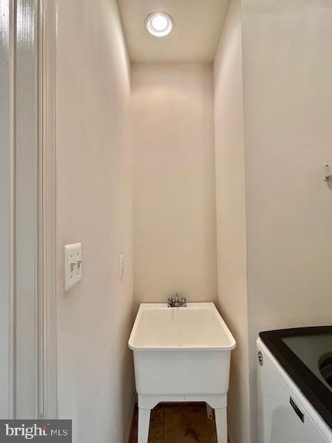 9308 Rustic Breeze Court Bristow, VA 20136 - Photo 44 of 53 Laundry room sink