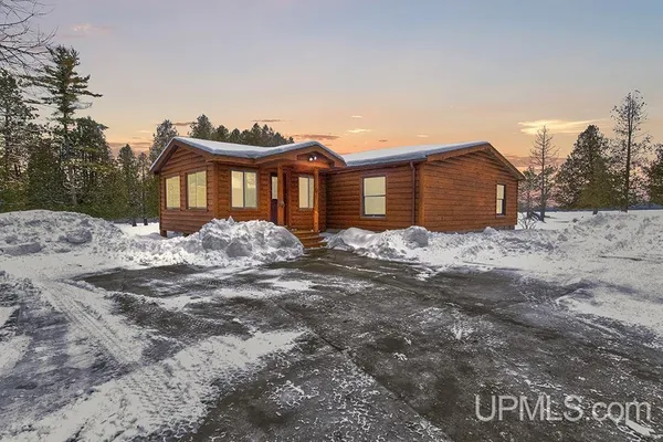 $430,000 | 10291 22nd Road, Rapid River, MI 49878