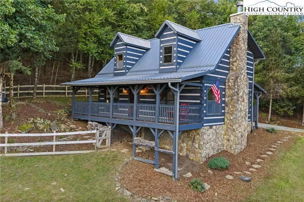 a view of backyard with green space