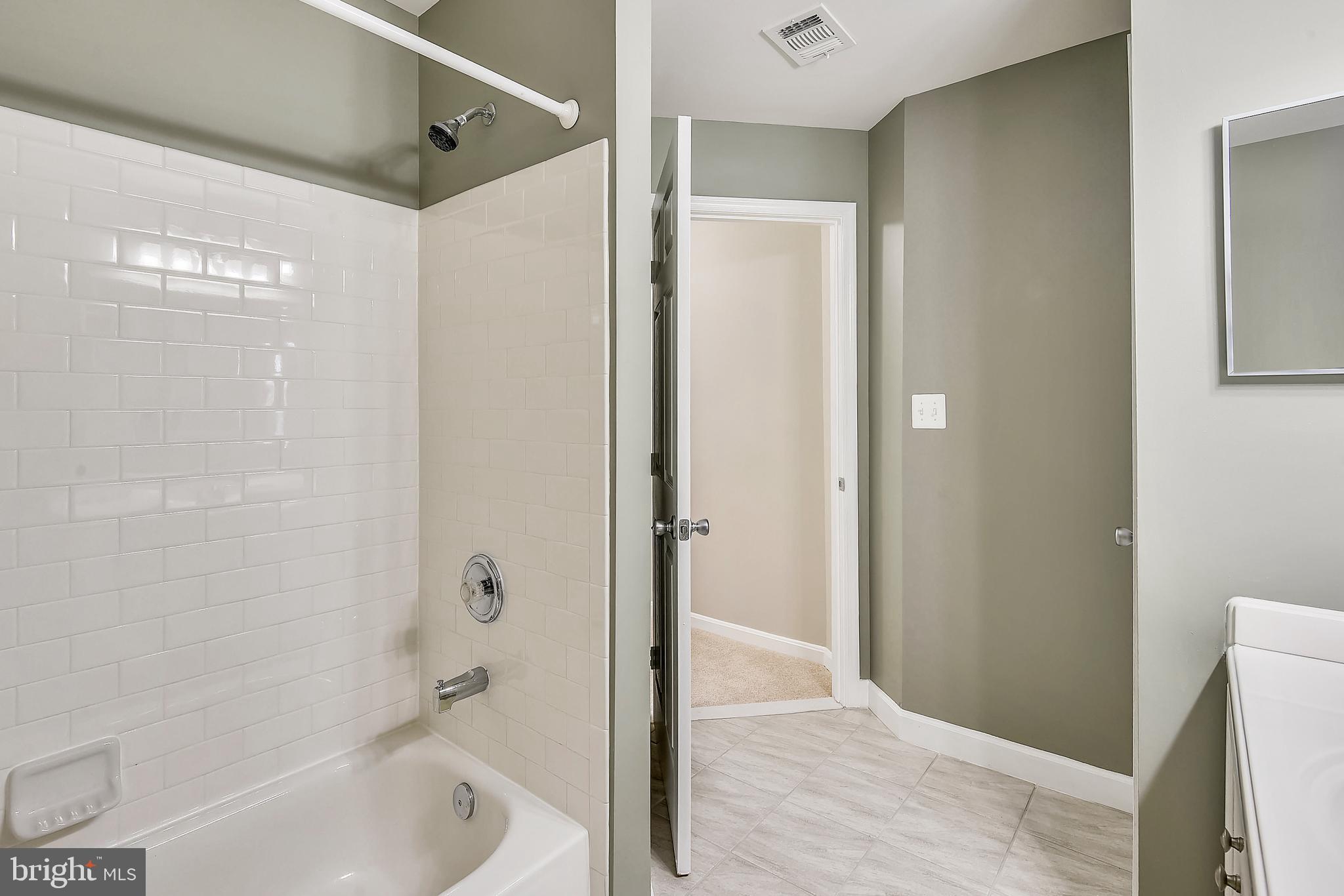 11400 K Windleaf Court, Unit 40 Reston, VA 20194 - Photo 22 of 36 Gallery Image 22