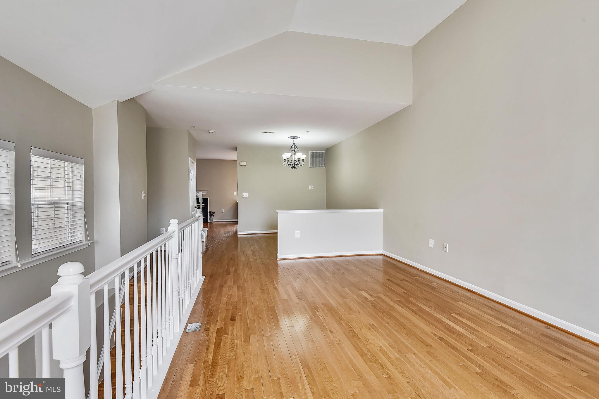 11400 K Windleaf Court, Unit 40 Reston, VA 20194 - Photo 4 of 36 Gallery Image 4