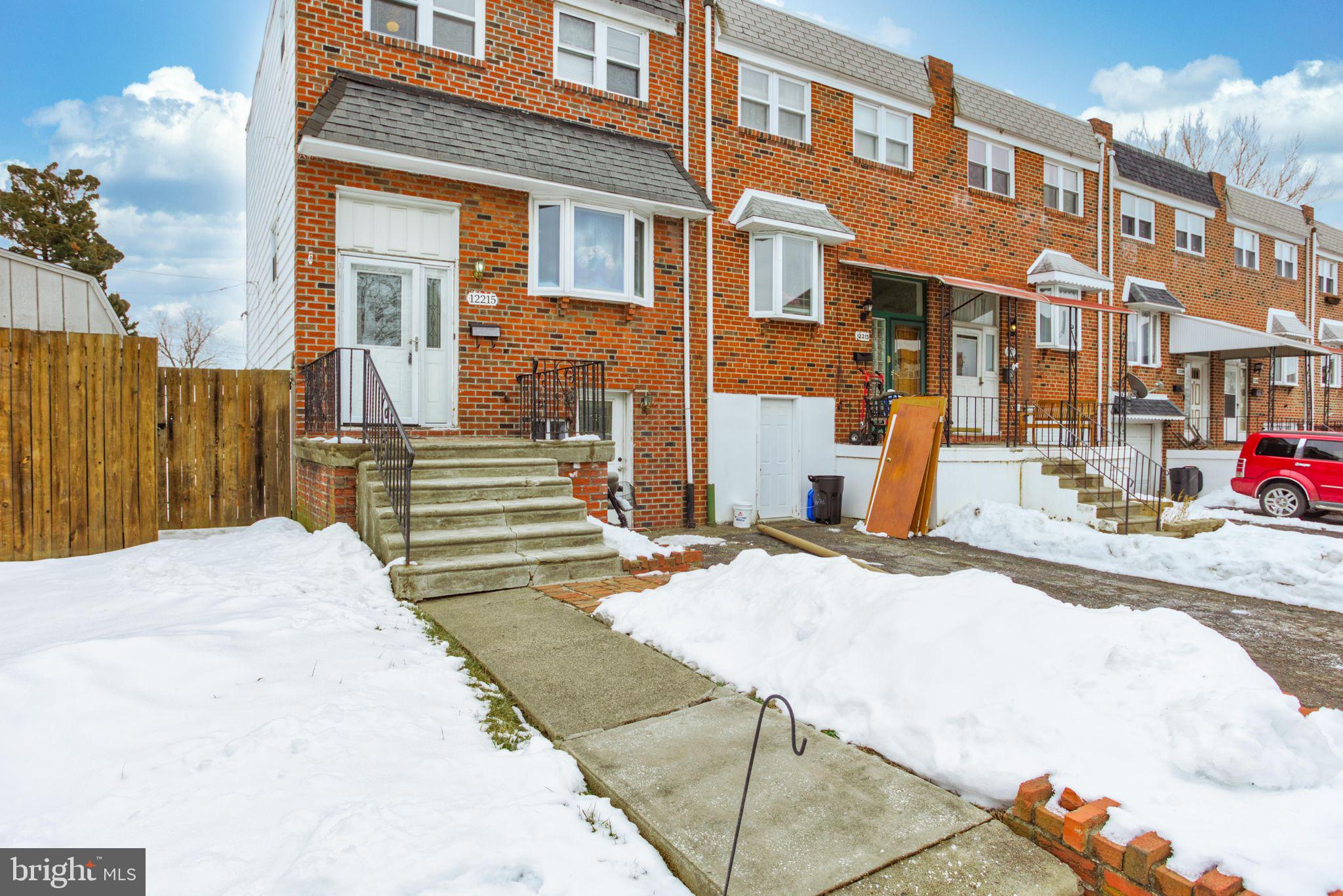 12215 Aster Road Philadelphia, PA 19154 - Photo 2 of 27 Exterior Front
