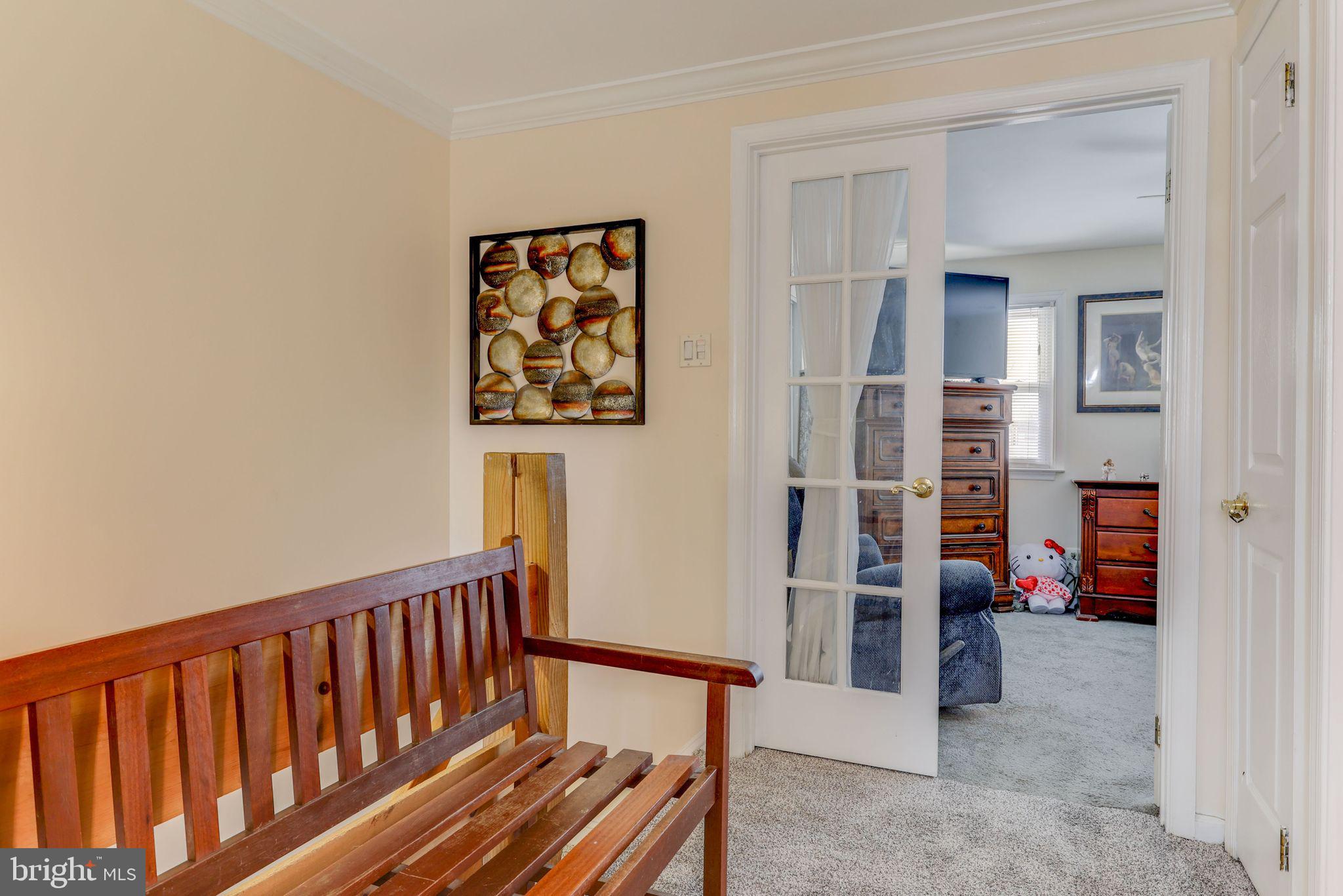 12215 Aster Road Philadelphia, PA 19154 - Photo 18 of 27 2nd Floor Hallway