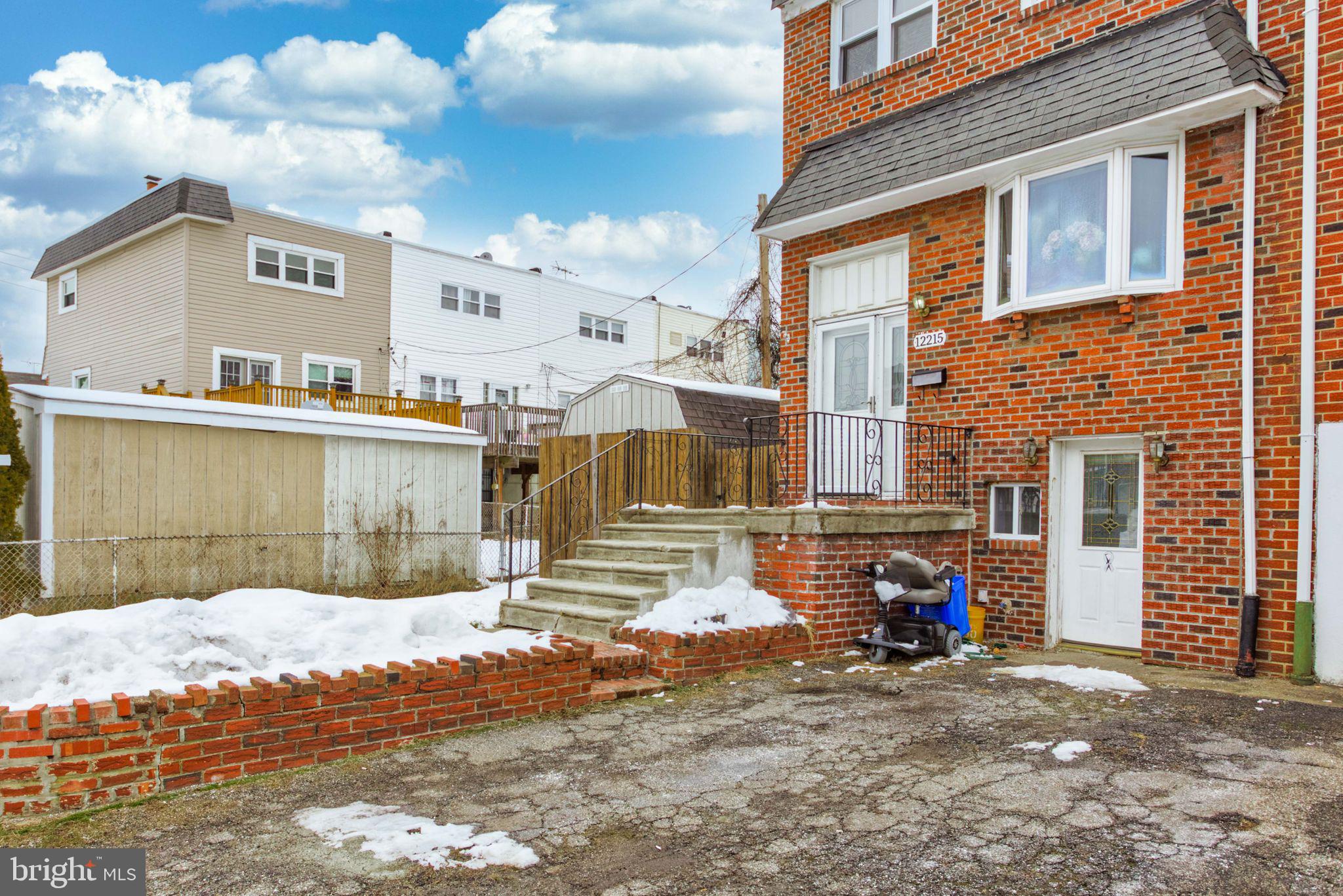 12215 Aster Road Philadelphia, PA 19154 - Photo 3 of 27 Exterior Front