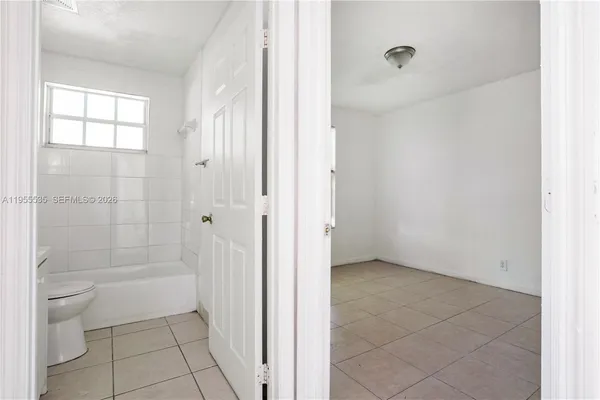 $2,650 | 415 Northwest 60th Way, Unit 1, Hollywood, FL 33024