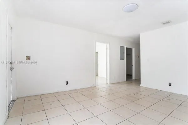 $2,650 | 415 Northwest 60th Way, Unit 1, Hollywood, FL 33024