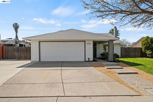 $949,000 | 1686 Rhododendron Drive, Livermore, CA 94551