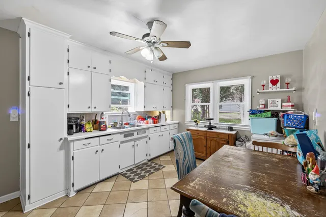 $379,900 | 1562 Ivy Avenue East, St. Paul, MN 55106