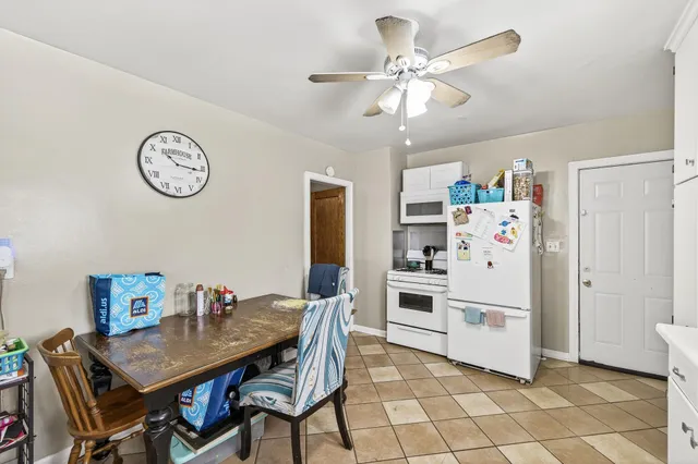 $379,900 | 1562 Ivy Avenue East, St. Paul, MN 55106