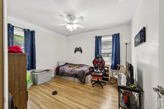 $379,900 | 1562 Ivy Avenue East, St. Paul, MN 55106