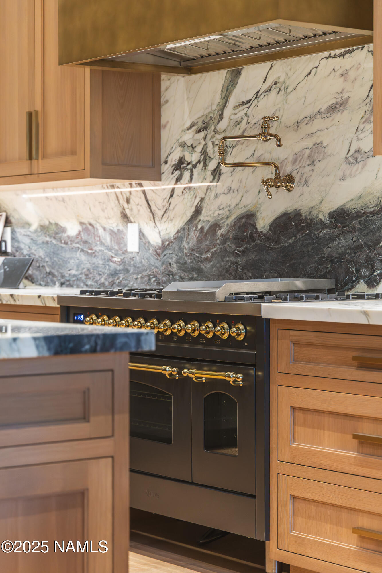 2732 Lindberg Flagstaff, AZ 86005 - Photo 13 of 56 High End Appliances