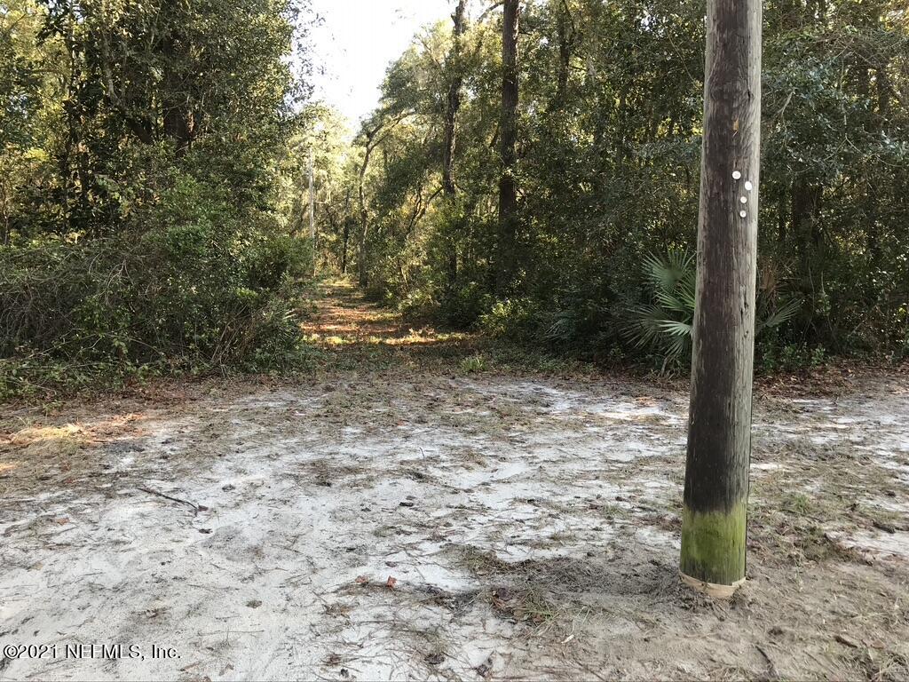 110 Ranchette Lane Florahome, FL 32140 - Photo 2 of 3 5A3039E5-0B57-4C6E-B8C5-8395E820EB57_1_1