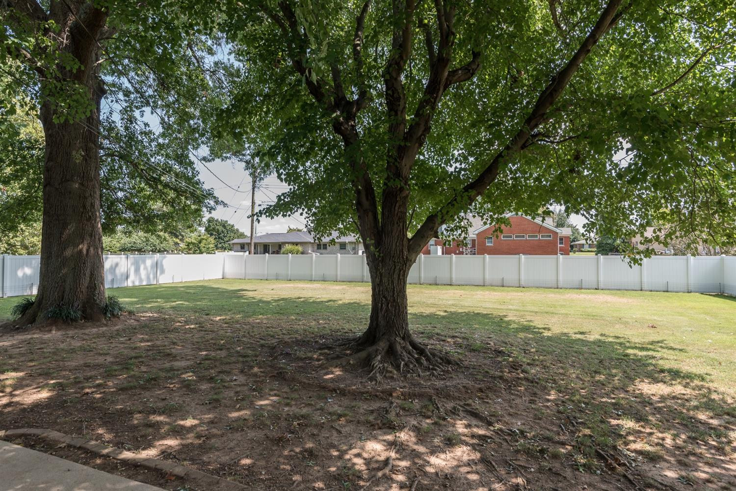 2048 Fallon Road Lexington, KY 40504 - Photo 33 of 38 Photo 33