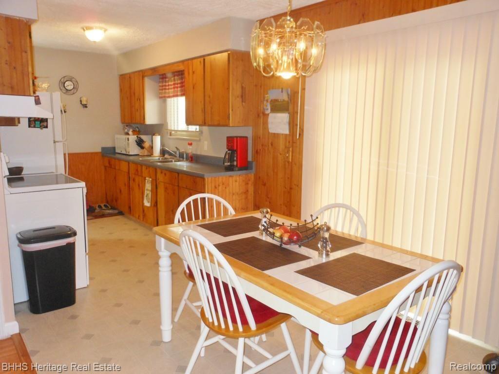 4623 East Lovejoy Road Byron, MI 48418 - Photo 6 of 11