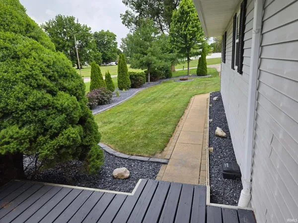 $524,900 | 9285 East Sleepy Hollow Parkway, Cromwell, IN 46732