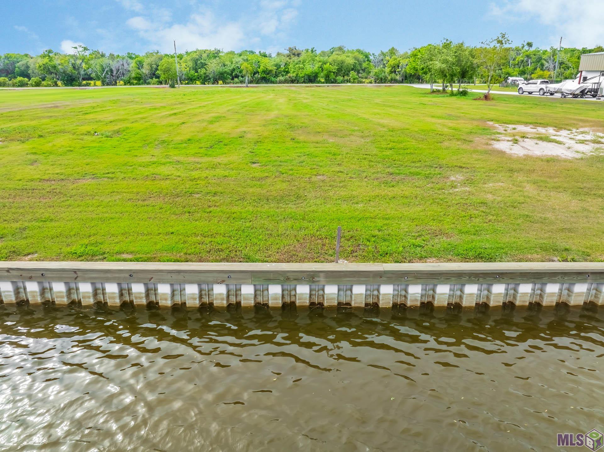 1723 A Dr Beatrous Road Theriot, LA 70397 - Photo 4 of 4 BAYOUSIDE BULHEAD