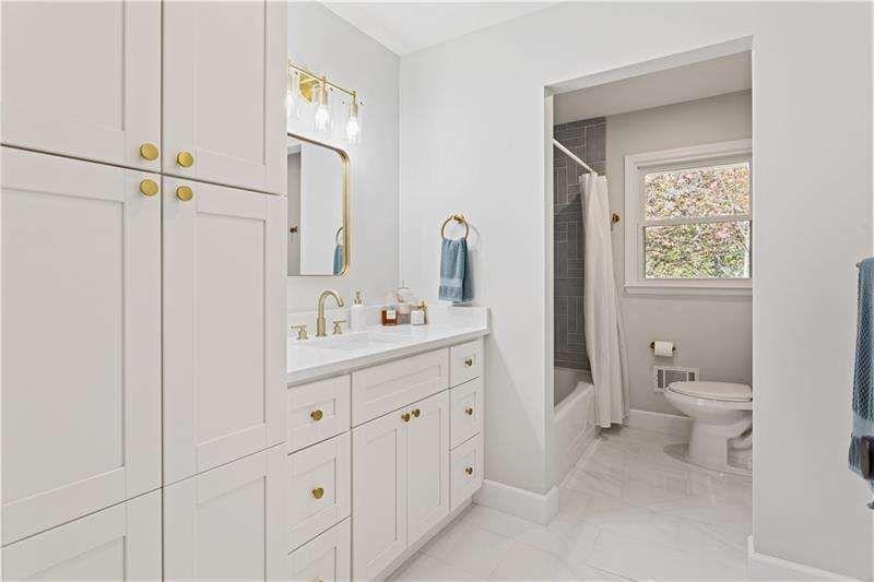 5925 Old Bill Cook Road Atlanta, GA 30349 - Photo 16 of 49