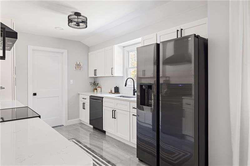 5925 Old Bill Cook Road Atlanta, GA 30349 - Photo 5 of 49