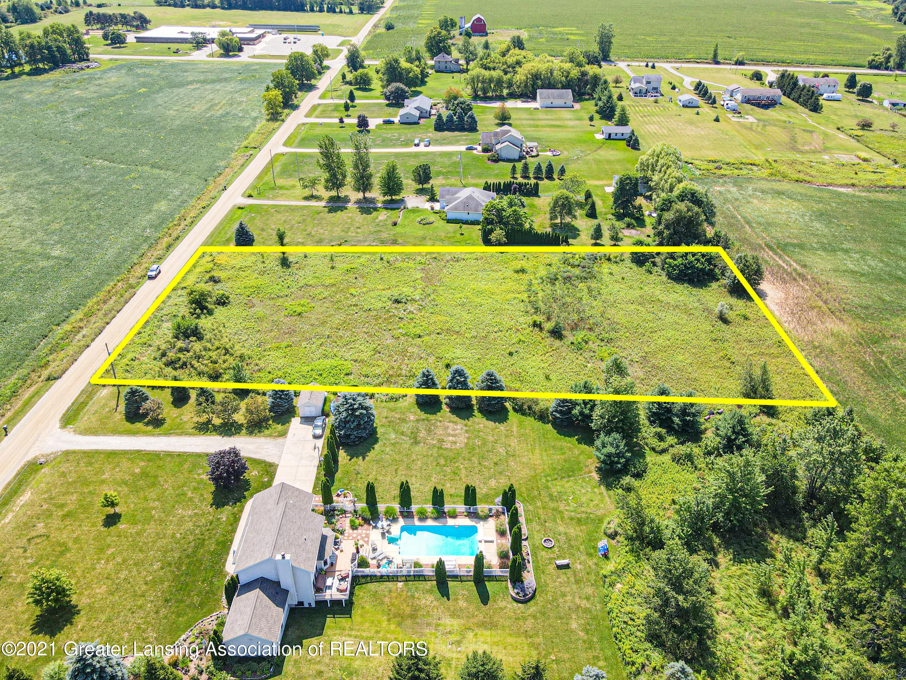 7840 South Lowell Road St. Johns, MI 48879 - Photo 3 of 12 7840_S_Lowell_Rd-3