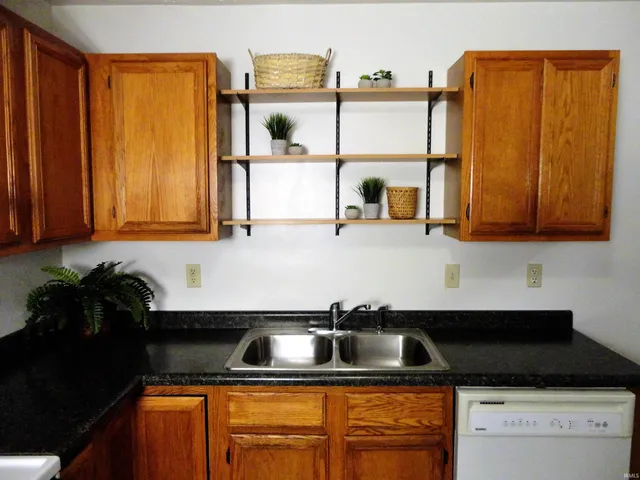 $315,000 | 1325-1327 South Hickory Grove Lane, Bloomington, IN 47403