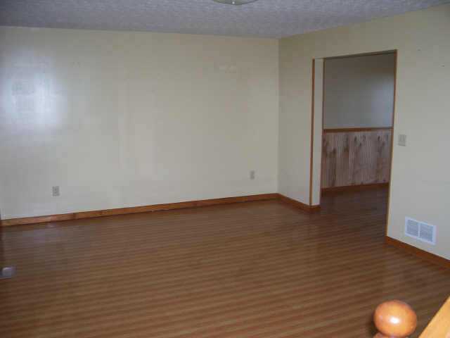 19470 Hill Road Circleville, OH 43113 - Photo 4 of 5 Gallery Image 4