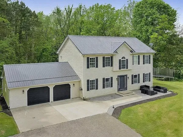 $599,999 | 13021 Highway 12, White Pigeon, MI 49099