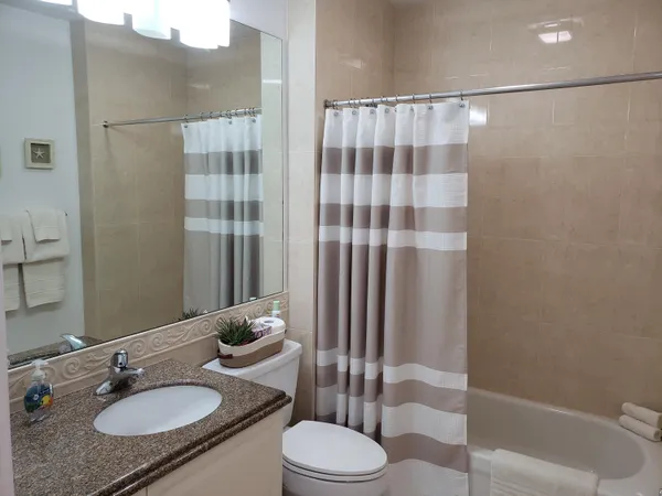 $5,000 | 10 Harbour Isle Drive East, Unit 204, Fort Pierce, FL 34949