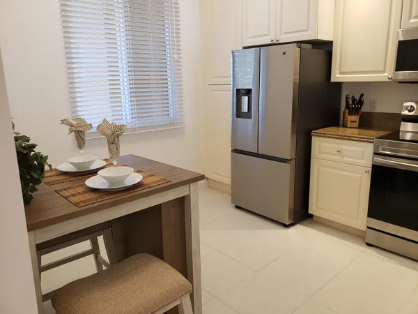 $5,000 | 10 Harbour Isle Drive East, Unit 204, Fort Pierce, FL 34949