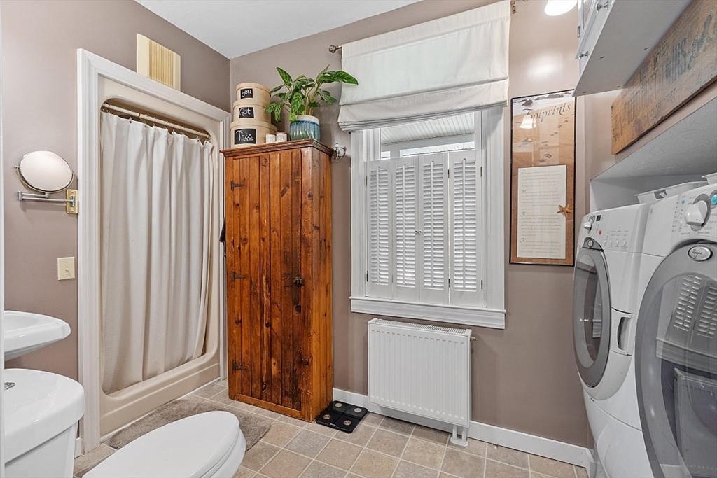 304 Patriots Road Templeton, MA 01468 - Photo 21 of 39 a bathroom with a sink a toilet and shower