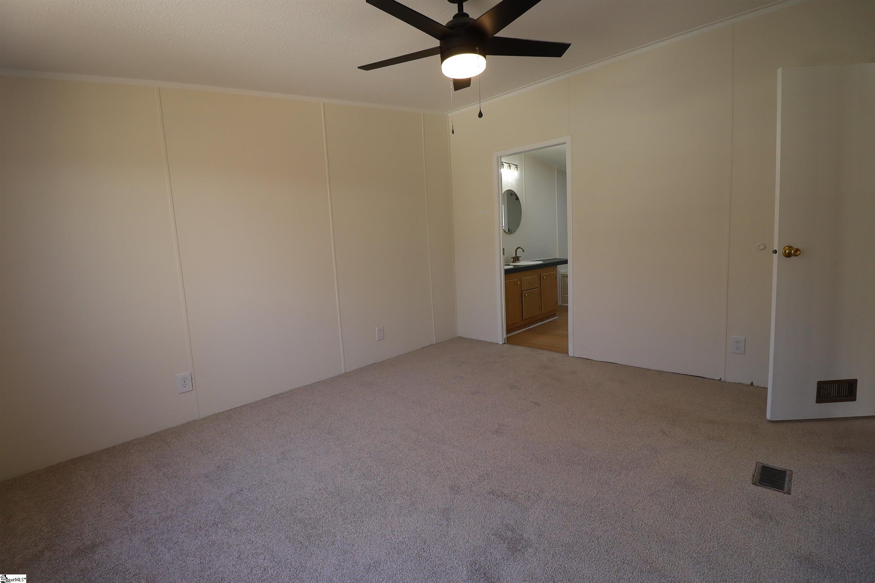 529 Chastain Road Central, SC 29630 - Photo 17 of 25 Gallery Image 17