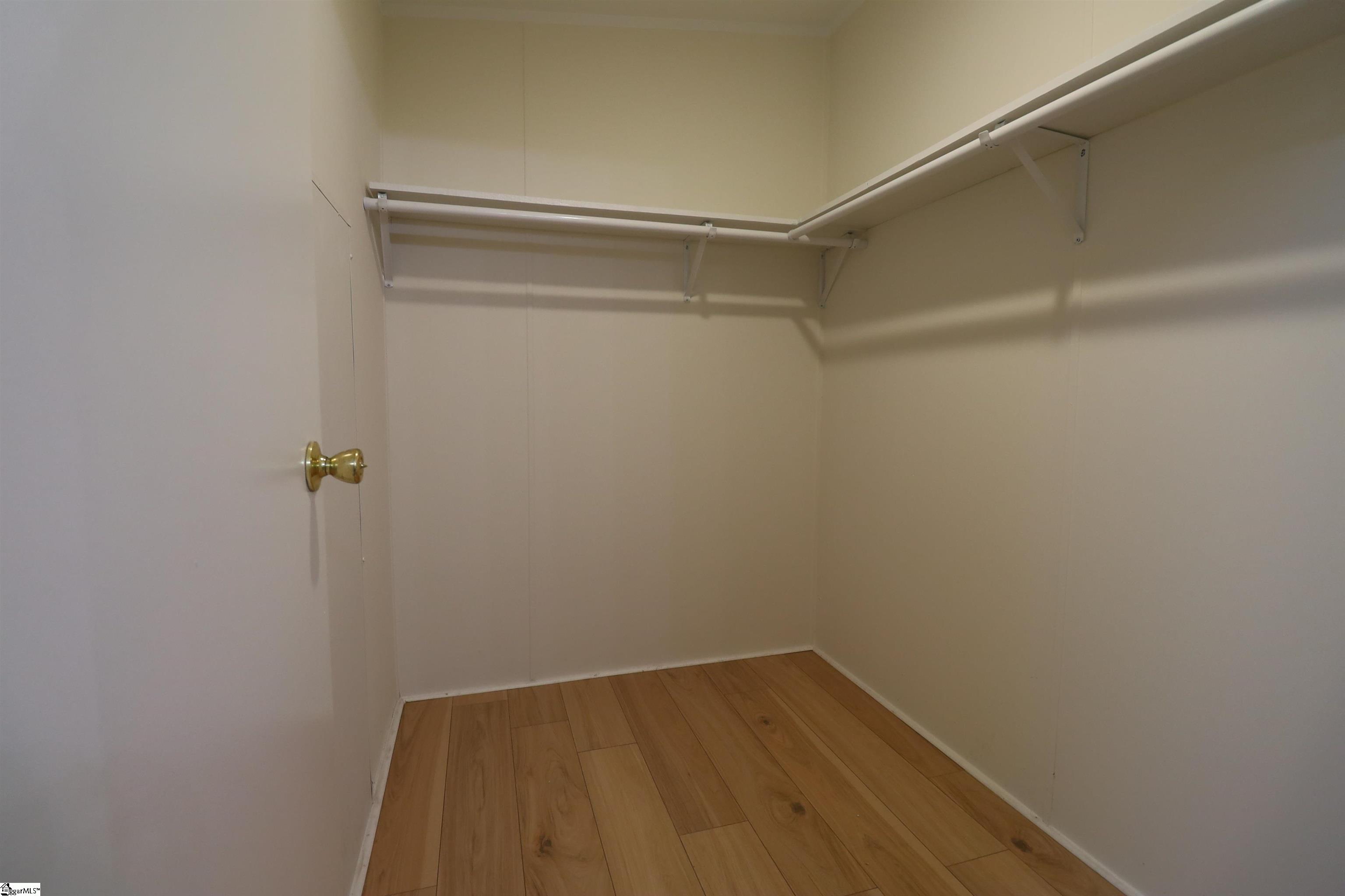 529 Chastain Road Central, SC 29630 - Photo 3 of 25 Gallery Image 3