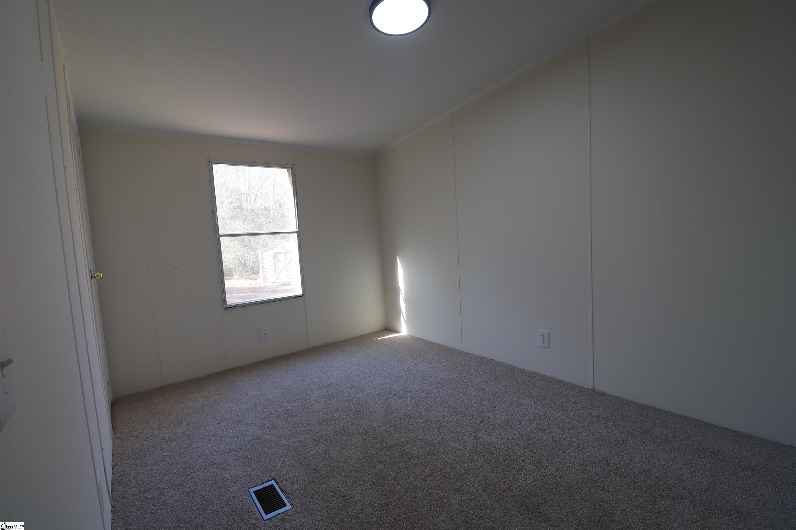 529 Chastain Road Central, SC 29630 - Photo 6 of 25 Gallery Image 6