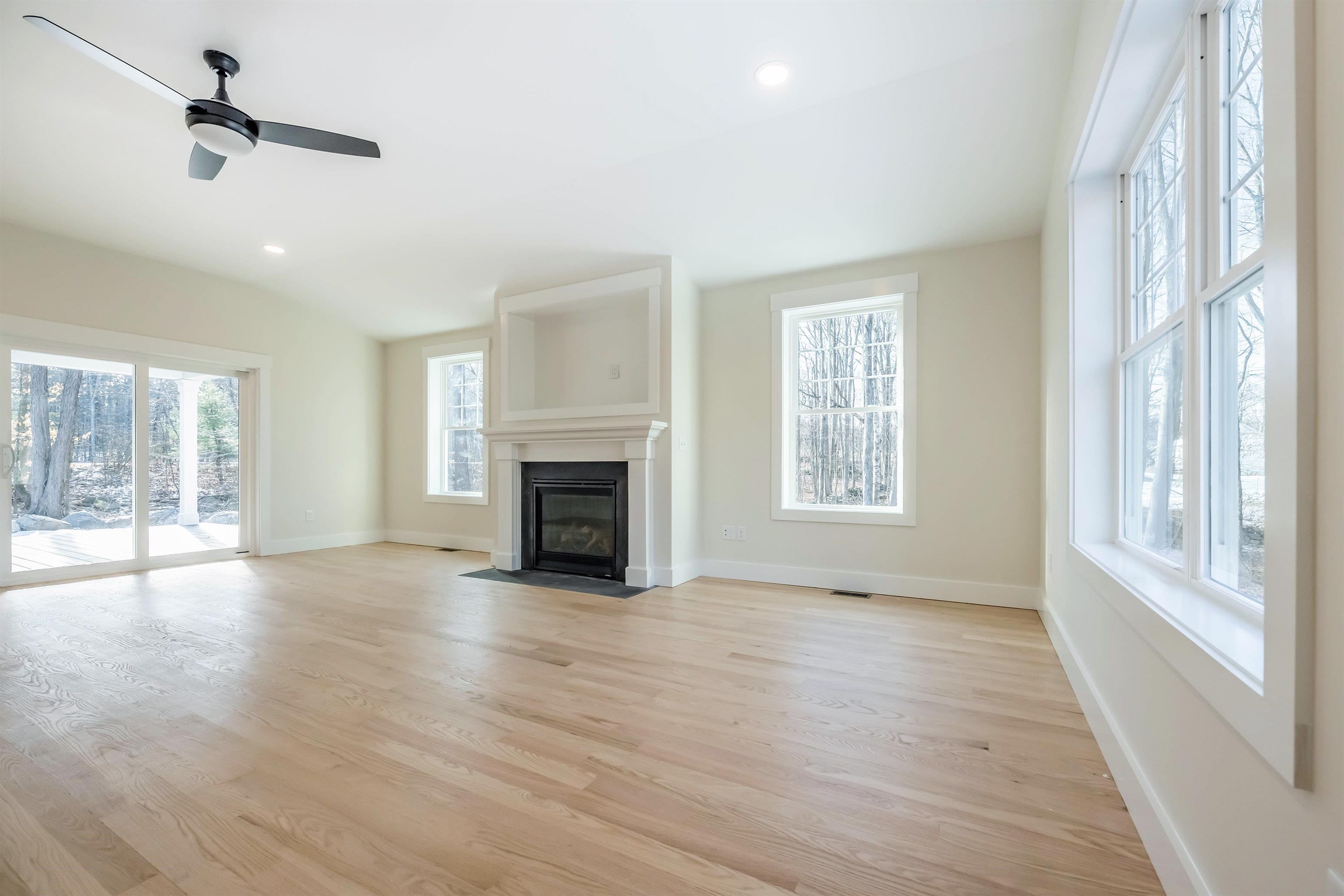 65 Pine Ridge Circle Sandown, NH 03873 - Photo 21 of 39