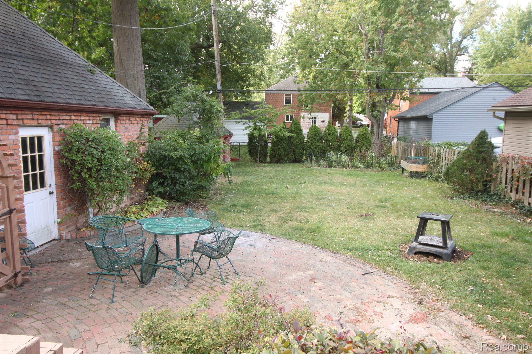 1747 Severn Road Grosse Pointe, MI 48236 - Photo 48 of 55 Gallery Image 48