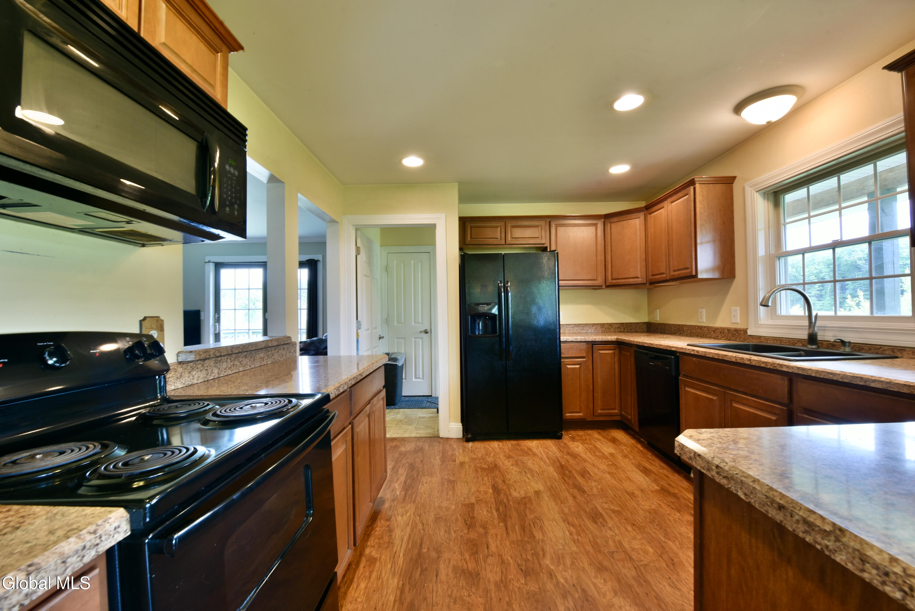 605 Plummer Road Ballston Spa, NY 12020 - Photo 18 of 64 Kitchen