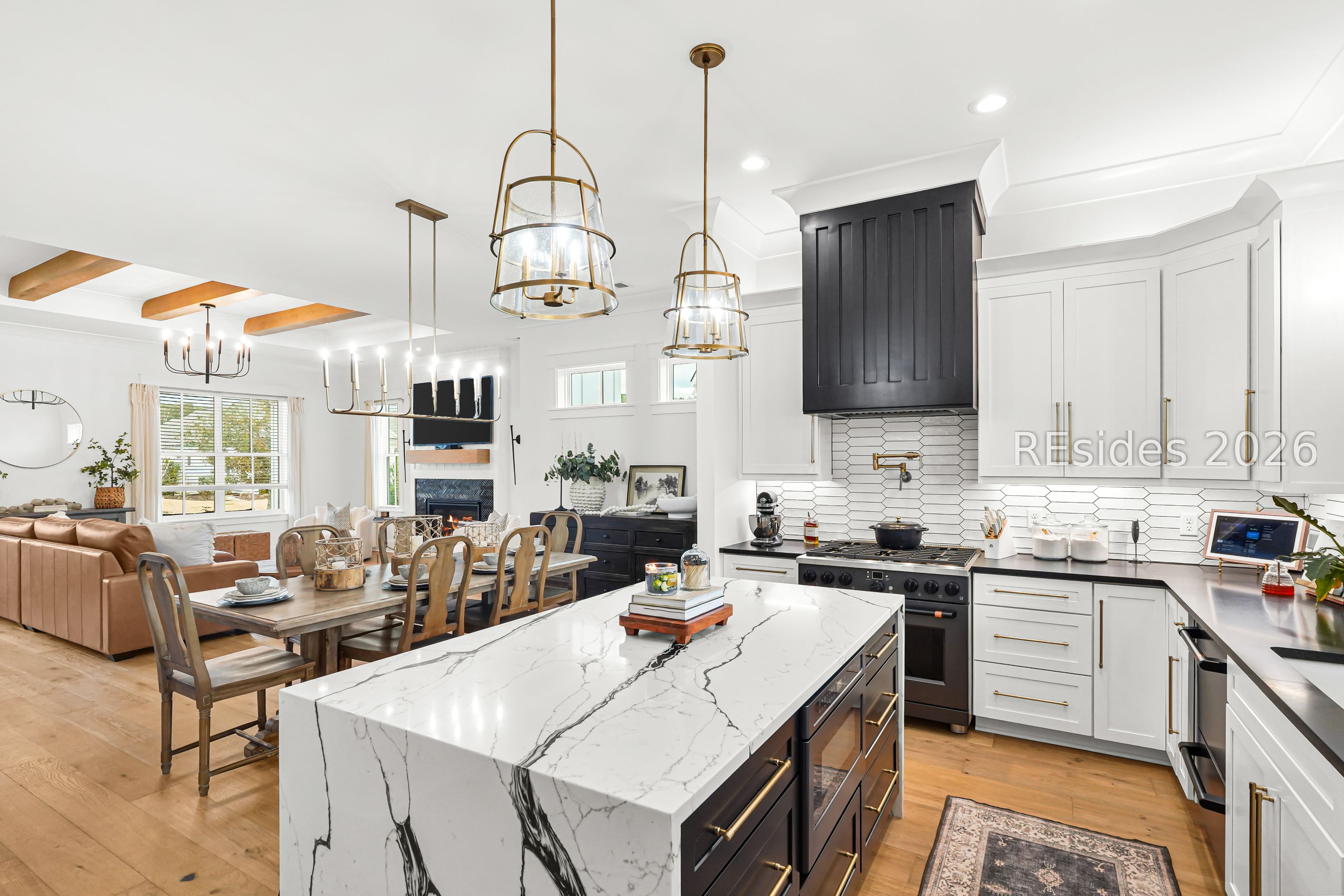 93 Anchor Bend Bluffton, SC 29910 - Photo 12 of 54 Gas Cooktop, custom hood, soft close cabinets