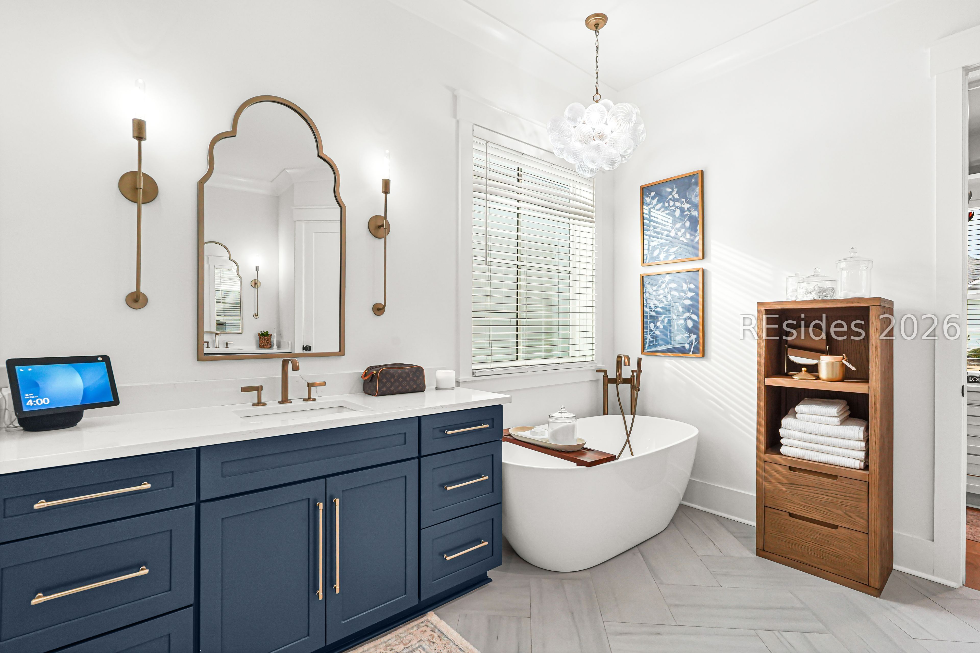 93 Anchor Bend Bluffton, SC 29910 - Photo 17 of 54 Gorgeous finishes, two vanities & soaking tub