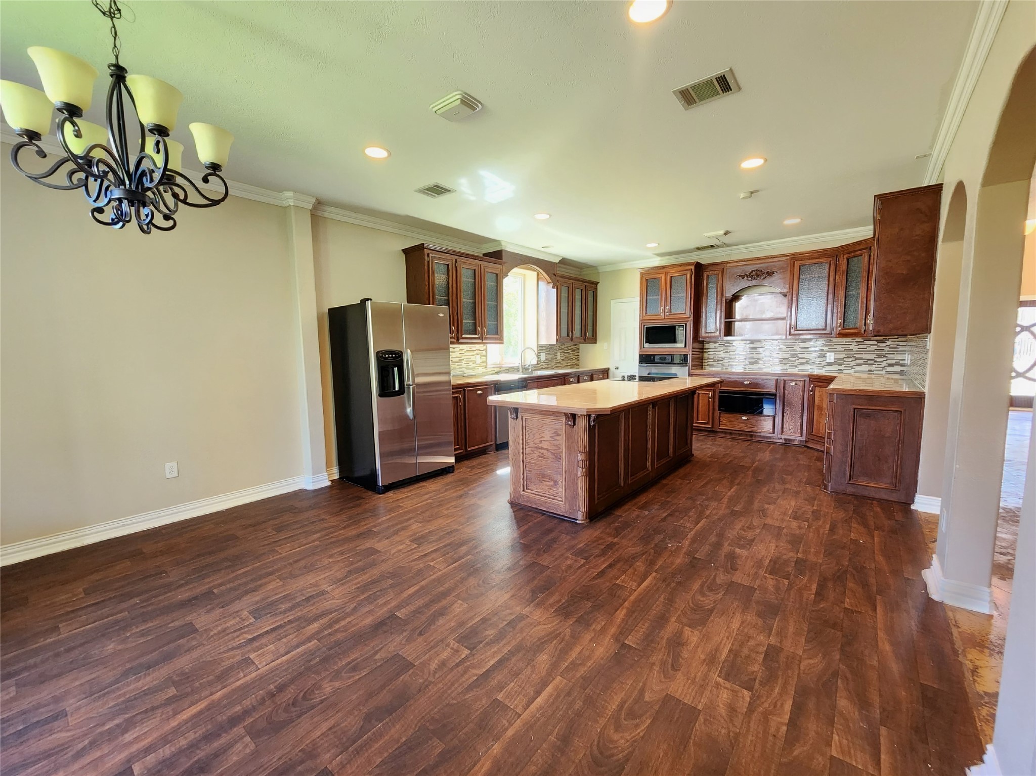 115 Oak Colony Drive Angleton, TX 77515 - Photo 11 of 45