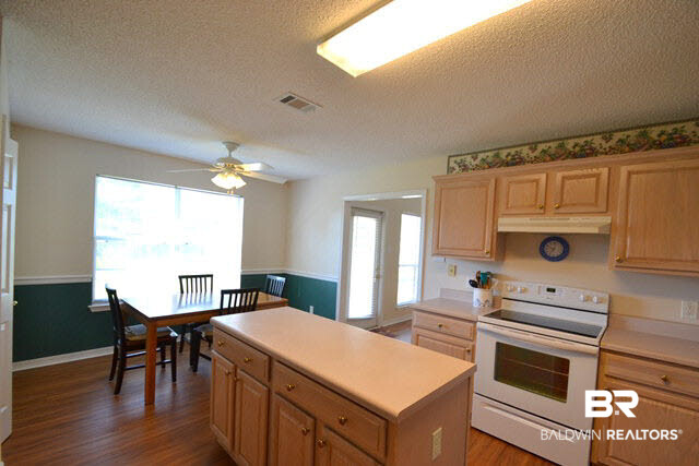 9973 Springfield Court Mobile, AL 36695 - Photo 7 of 24