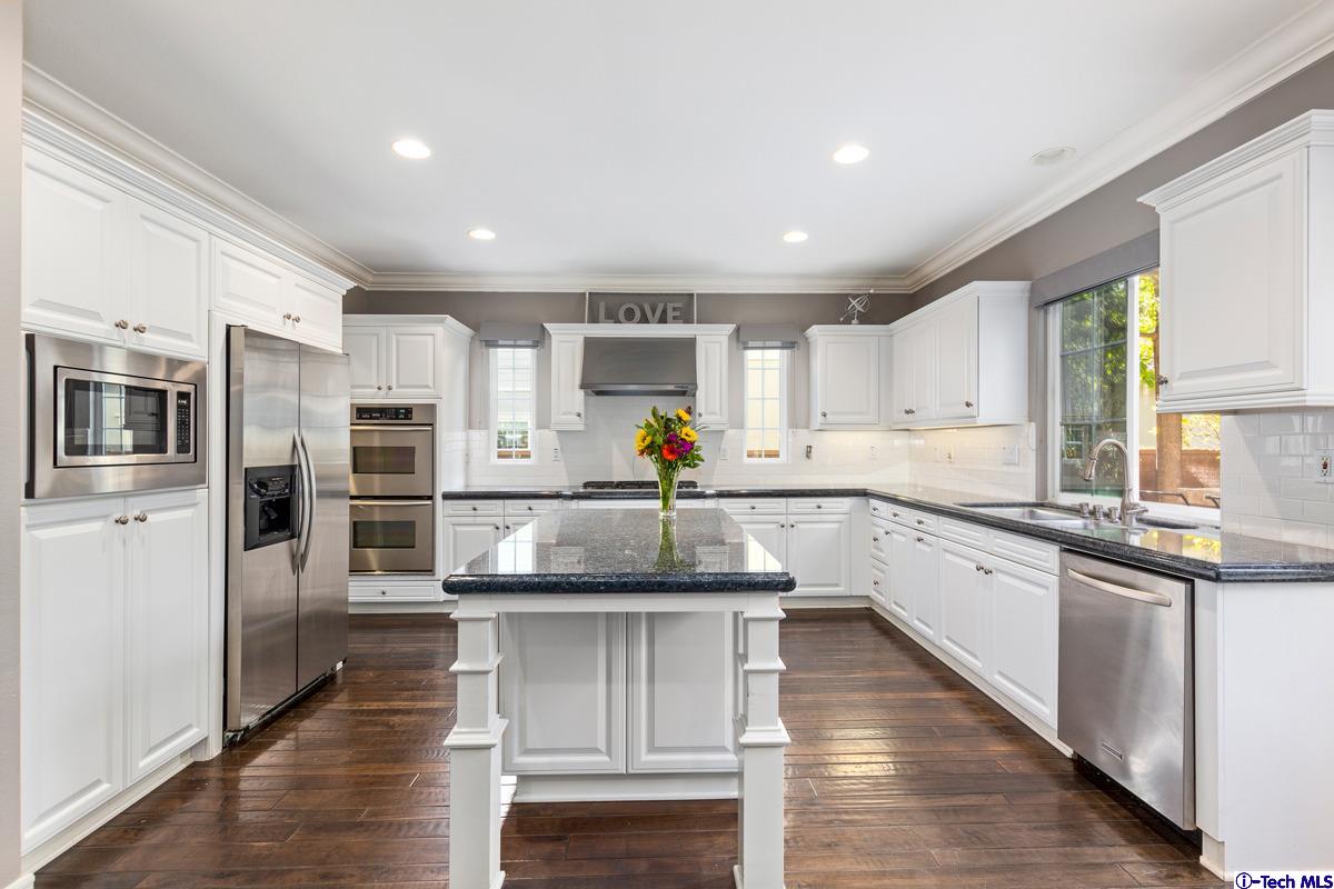 27 Falkner Drive Ladera Ranch, CA 92694 - Photo 14 of 62 Gallery Image 14
