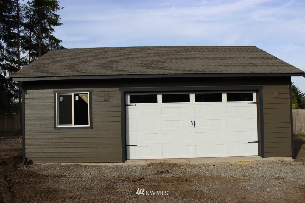 6119 189th Loop Southwest Rochester, WA 98579 - Photo 2 of 10