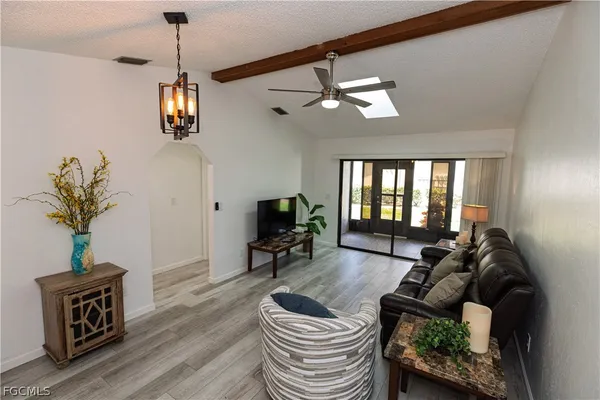 $1,550 | 1420 Academy Boulevard, Unit 104, Cape Coral, FL 33990