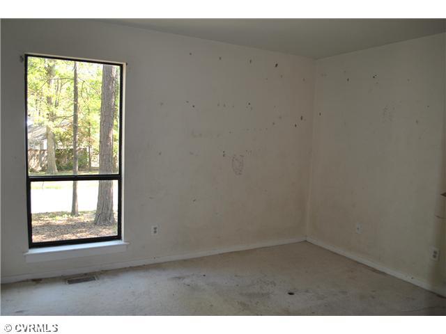 3107 3 Bridges Road Midlothian, VA 23112 - Photo 7 of 11 Master Bedroom