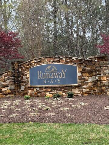 0 Clear Pointe Run Lynch Station, VA 24571 - Photo 2 of 2 a view of outdoor space with sign board