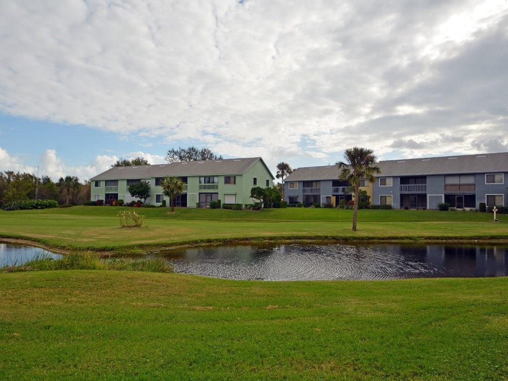 5720 Pelican Pointe Drive, Unit 3 Sebastian, FL 32958 - Photo 18 of 32