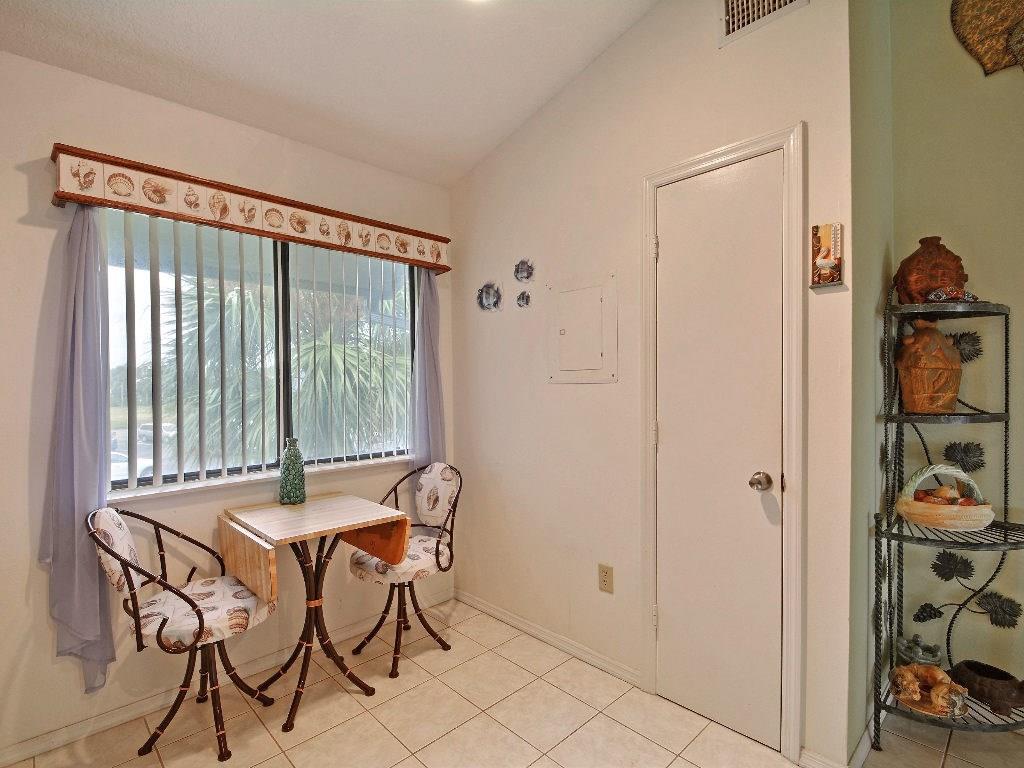 5720 Pelican Pointe Drive, Unit 3 Sebastian, FL 32958 - Photo 9 of 32