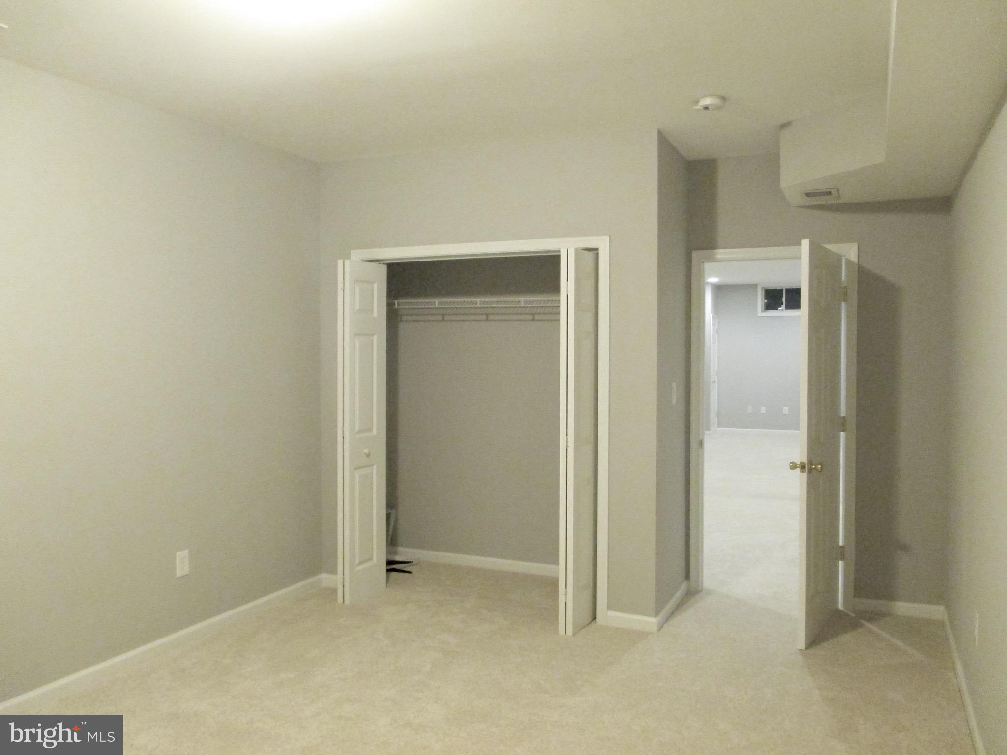6300 Lincolnia Road Alexandria, VA 22312 - Photo 29 of 30 an empty room with closet