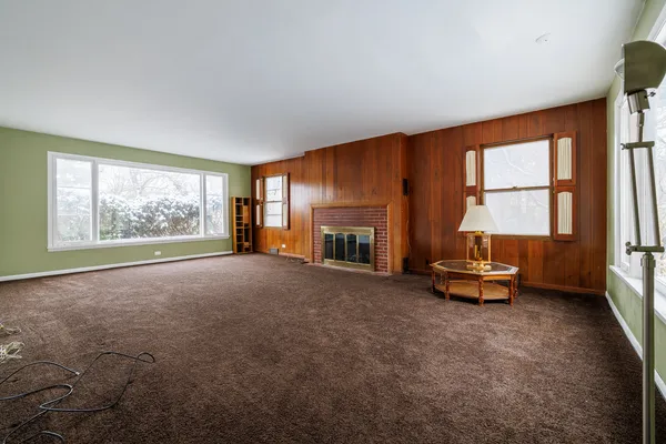 $595,000 | 206 Bonnie Brae Avenue, Elmhurst, IL 60126