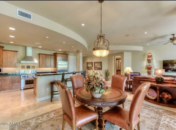 $7,000 | 8 Biltmore Estate, Unit 112, Phoenix, AZ 85016